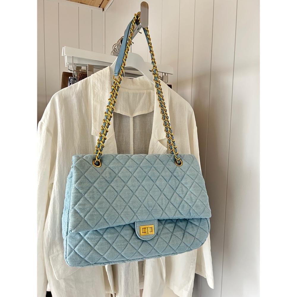 Chic Quilted Blue Shoulder Bag